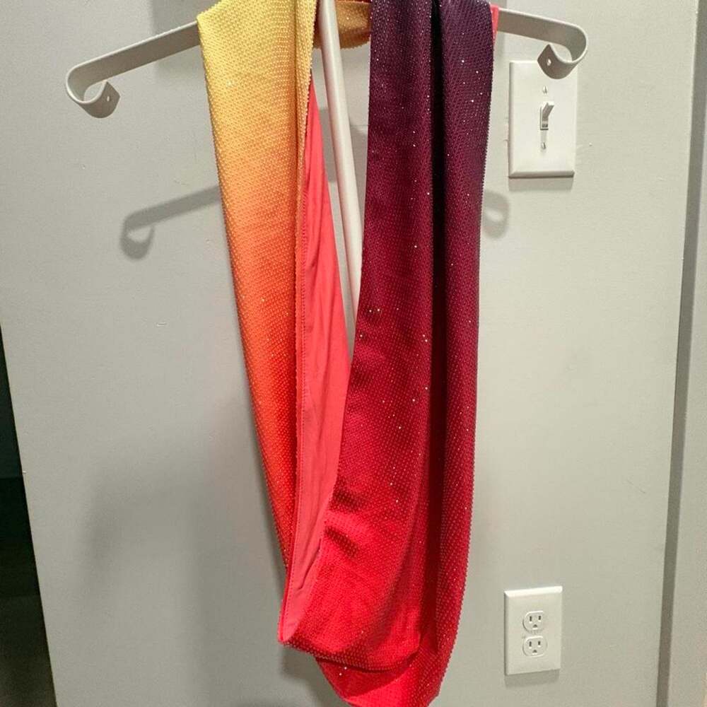 Akira pink multi colored gradient top